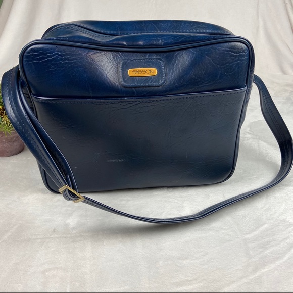 Vintage Handbags - Vintage Sasson Travel Carry On Overnight Messenger